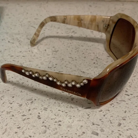 Tiffany & Co. Tortoise Shell Sunglasses - Picture 6 of 8